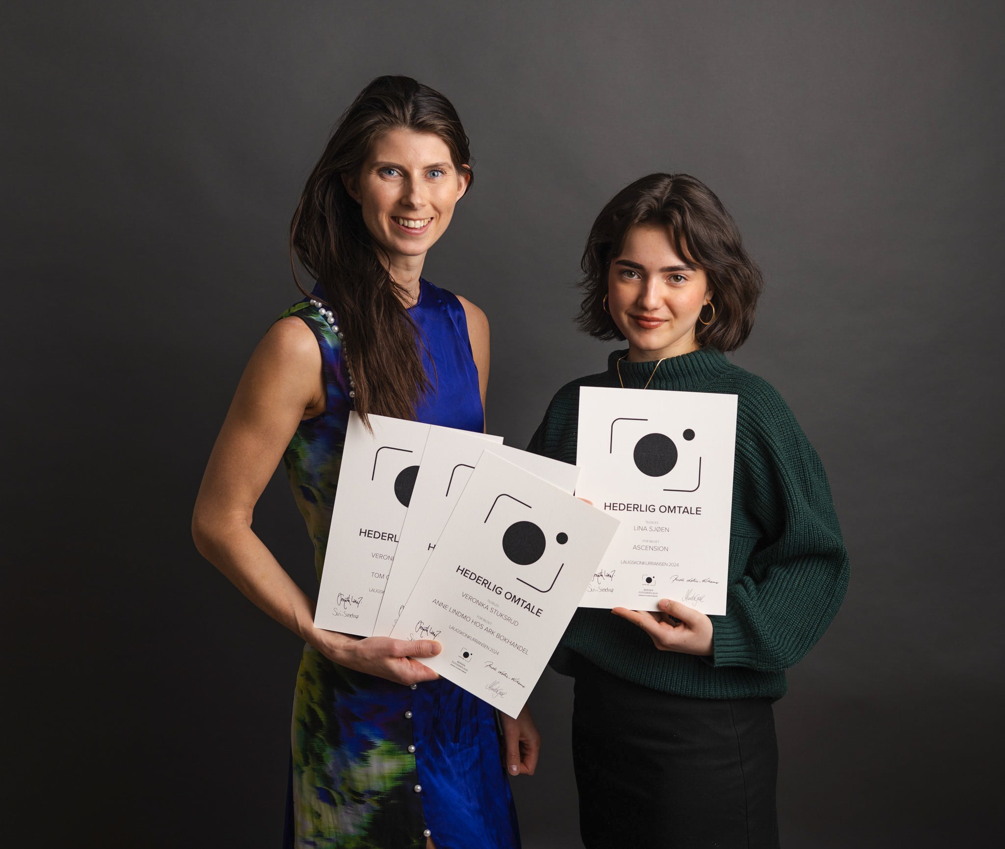 Veronika Stuksrud og Lina Sjøen premiert i Laugskonkurransen 2024. Foto: Pernille Færøvik Eriksen